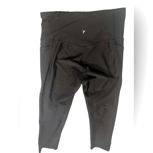 Three Pairs of Old Navy Yoga Pants. Power Soft and Go Dry, Size Med - Picture 3 of 9